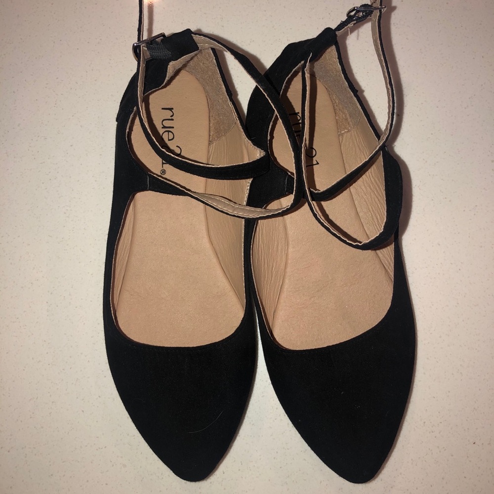 NEW pointed black suede flats